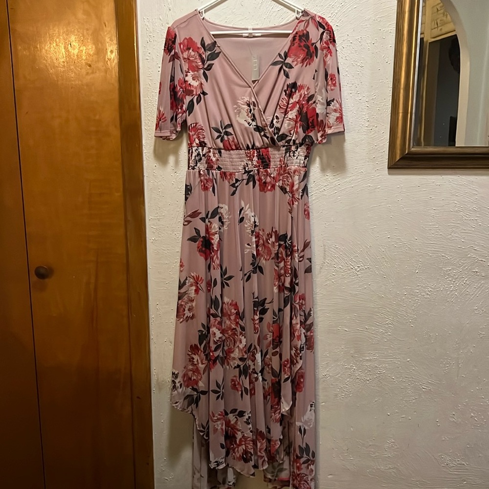 Beautiful soft & thick floral dress.
